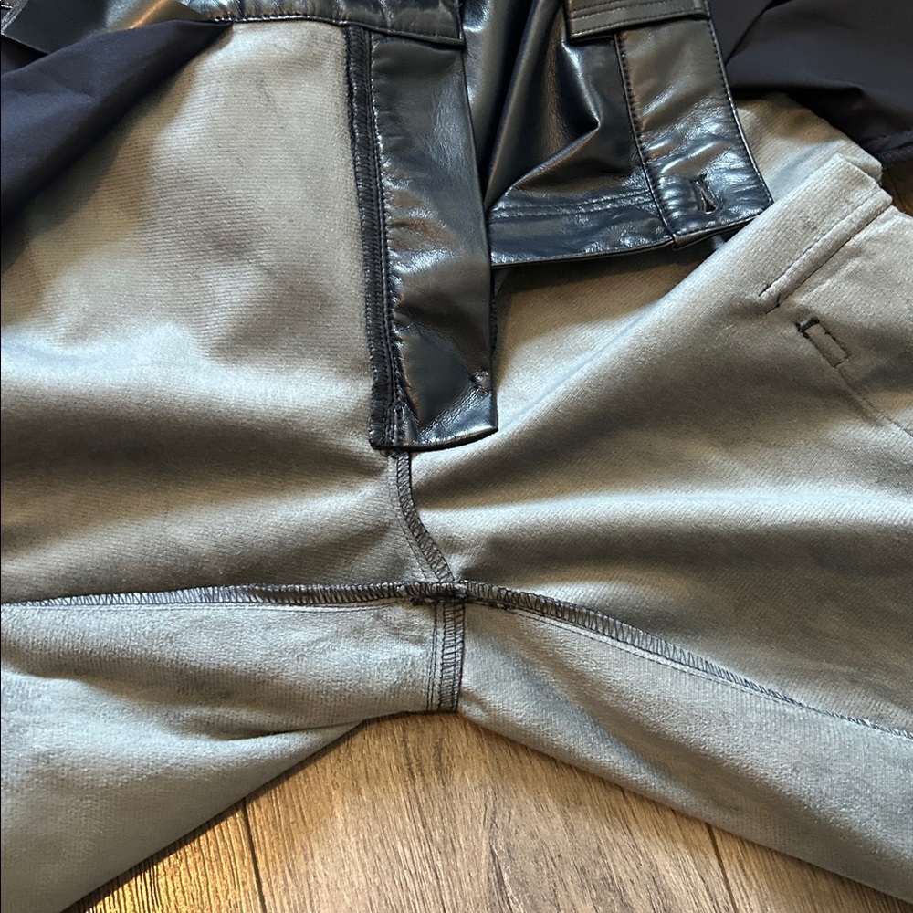 Guess faux leather Black Cargo Pants wide leg size XS - Picture 15 of 16